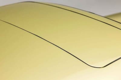 85万ドル~110万ドル(邦貨換算約1億2510万円~約1億6190万円)現在も販売中のRUF「カレラ 3.4 ゴールドフィンガー」C)Courtesy of Broad Arrow