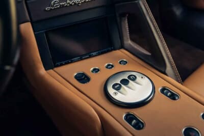 26万4500ユーロ（邦貨換算約4645万円）で落札されたランボルギーニ「ムルシエラゴLP640」（C）Courtesy of Broad Arrow