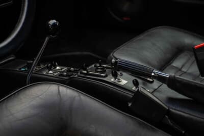 9万2000英ポンド（邦貨換算約1825万円）で販売されたフェラーリ「512BBiケーニッヒ」（C）Bonhams