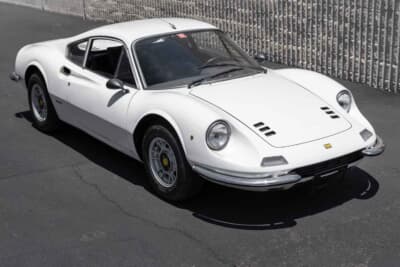 25万2000ドル(約3709万円)で落札されたディーノ「246GT」(C)Bonhams