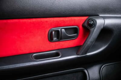 5万5688ポンド（邦貨換算約1119万円）で落札された日産 R32型「スカイラインGT-R」（C）Iconicauctioneers