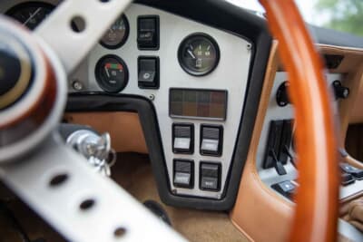 9万1840ドル(邦貨換算約1350万円)で落札されたランボルギーニ「エスパーダ Sr.III」(C)Bonhams