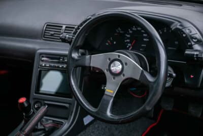 5万5688ポンド（邦貨換算約1119万円）で落札された日産 R32型「スカイラインGT-R」（C）Iconicauctioneers