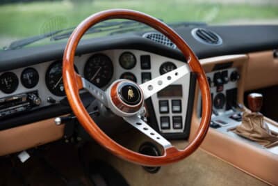 9万1840ドル(邦貨換算約1350万円)で落札されたランボルギーニ「エスパーダ Sr.III」(C)Bonhams