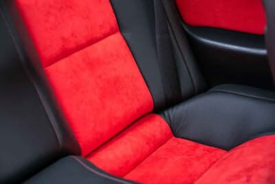 5万5688ポンド（邦貨換算約1119万円）で落札された日産 R32型「スカイラインGT-R」（C）Iconicauctioneers