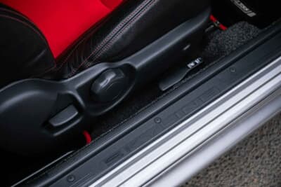 5万5688ポンド（邦貨換算約1119万円）で落札された日産 R32型「スカイラインGT-R」（C）Iconicauctioneers