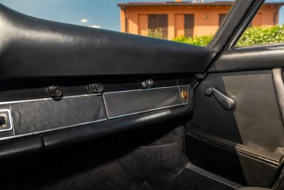 9万7440ドル（邦貨換算約1440万円）で落札されたポルシェ「911T 2.4」（C）Bonhams