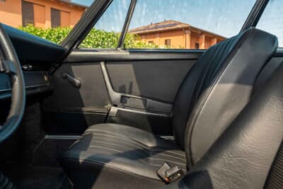 9万7440ドル（邦貨換算約1440万円）で落札されたポルシェ「911T 2.4」（C）Bonhams