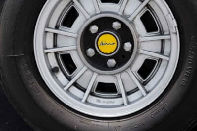 25万2000ドル(約3709万円)で落札されたディーノ「246GT」(C)Bonhams