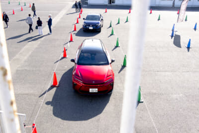 本コースへ向かう10ベストカー