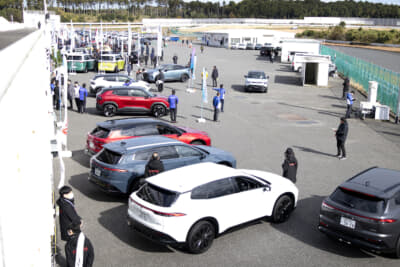 10ベストカー試乗会会場の模様