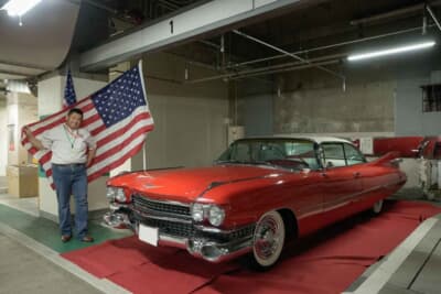 「まつどクラシックカー＆スポーツカーフェスティバル」もっとも良い場所に鎮座していた、和田裕之さんの1959年式キャデラック ドゥビル クーペ