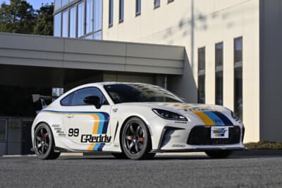 トラストでチューニングが施されたデモカー「GR86」