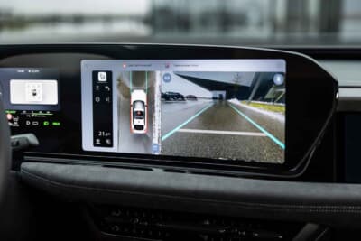 アウディ:より高度化された駐車支援システムのpark assist pro