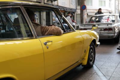 いすゞ117クーペ:オーナーの“まえちん”さん。「いすゞ車はFFジェミニとこれと、人生で2台しか所有していないけど、カッコイイです」