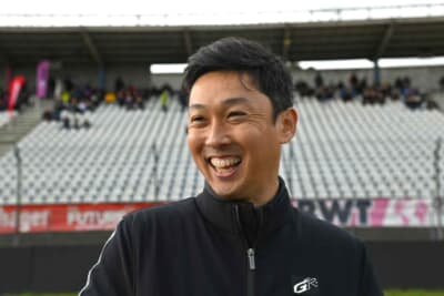 愛車のレクサスでドイツ各地のサーキットと自宅を往復という中嶋一貴さん