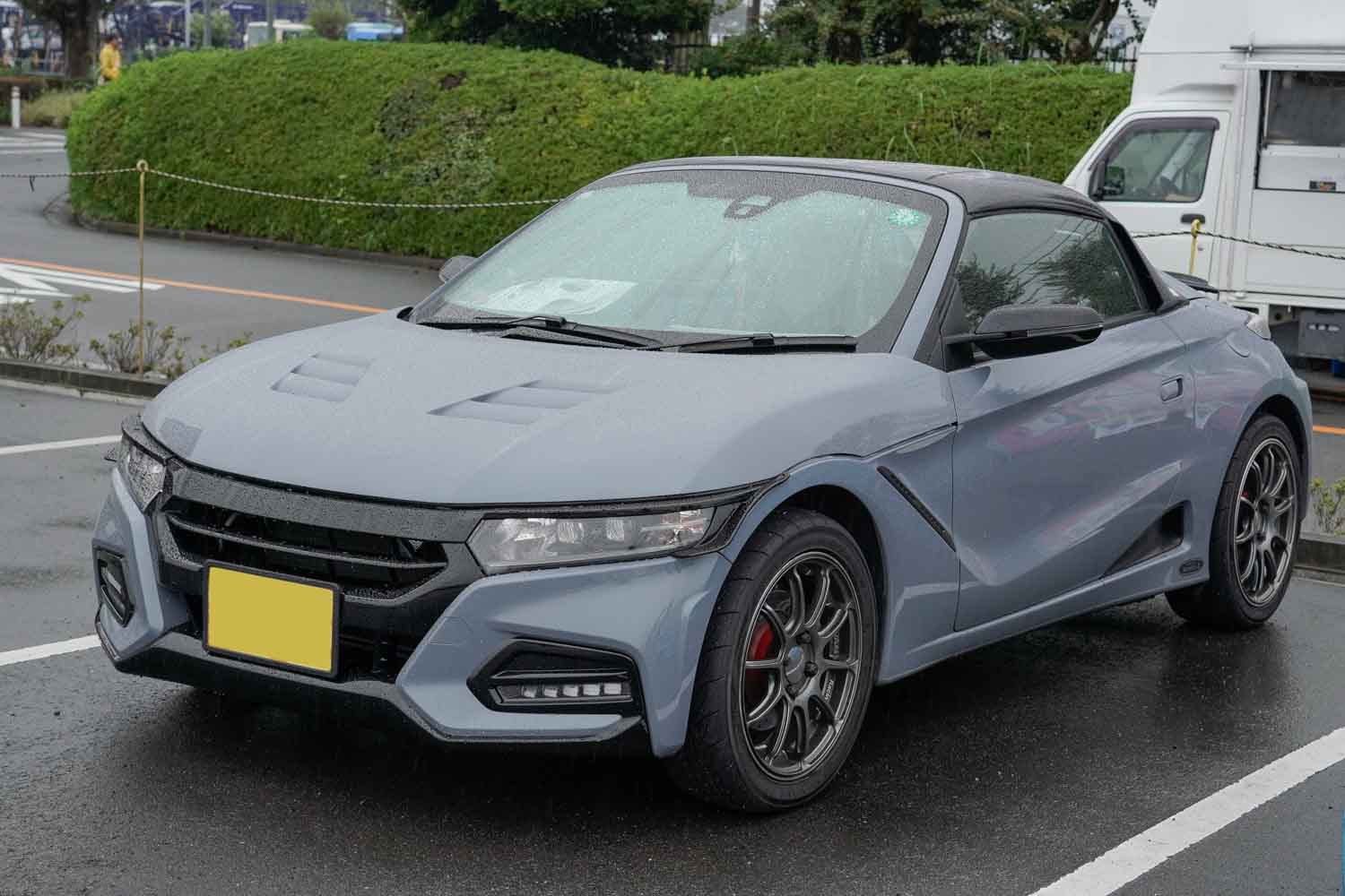 彼女の愛車はホンダ「S660モデューロX バージョンZ」！CR-Zとフリード