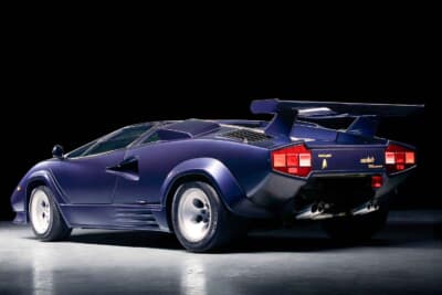 62万3750英ポンド（邦貨換算約1億2475万円）で落札されたランボルギーニ「カウンタック5000クアトロヴァルヴォレ」（C）Courtesy of RM Sotheby's