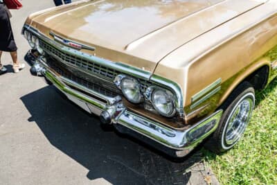 彼女の愛車は'60年代のシボレー「インパラ」ローライダー仕様！JK時代