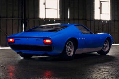 129万8750英ポンド（邦貨換算約2億6900万円）で落札されたランボルギーニ「P400ミウラ」（C）Courtesy of RM Sotheby's