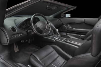 65万1875ドル（邦貨換算約1億78万円）で落札されたランボルギーニ「ムルシエラゴロードスター」（C）Courtesy of RM Sotheby's