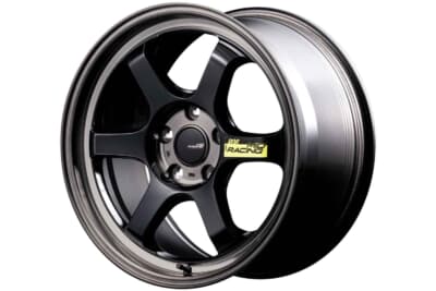 MID RACING R06：センターを除くスポーク部分は、グロスブラックで仕上げ、リムはポリッシュ加工が施される。それにより、フェイス面の立体感が増すとともにクルマの足もとを妖艶に仕上げてくれる