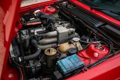 5万5125ポンド（邦貨換算約1147万円）で落札されたBMW「635CSi」（C）iconicauctioneers