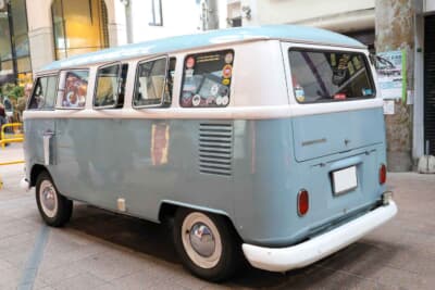 VWタイプ2:ご覧の通りのシルエットだが、この後部側に水平対向エンジンを搭載している