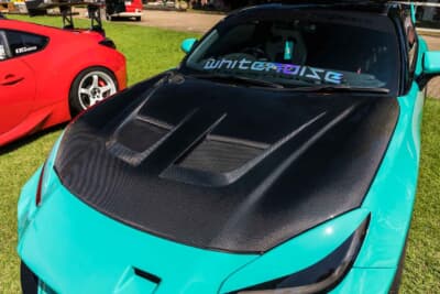 トヨタ GR86:グットガンのカーボンボンネットを装着