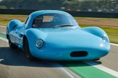 12万ポンド~14万ポンド(邦貨換算約2420万円〜2830万円)で現在も販売中のコスティン「ネイサン」(C)Bonhams