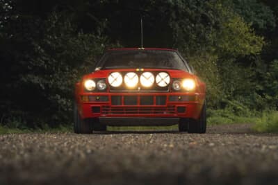 14万9500ユーロ（邦貨換算約2670万円）で落札されたランチア「デルタHFインテグラーレ ムレット・ストラダーレ」（C）Bonhams