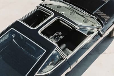 16万1000ユーロ（邦貨換算約2830万円）で落札されたマセラティ「カムシン」（C）Courtesy of Broad Arrow