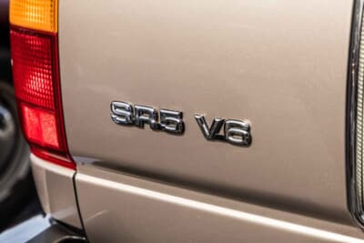 トヨタ 4ランナー:リアにはグレードの「SR5 V6」エンブレムを装着