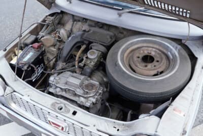 ホンダN III 360:3年前にエンジンをオーバーホールした。こうしたクルマを維持するにはクラシックカー専門店「ネオライフ」の存在は不可欠だと川村さんは語る