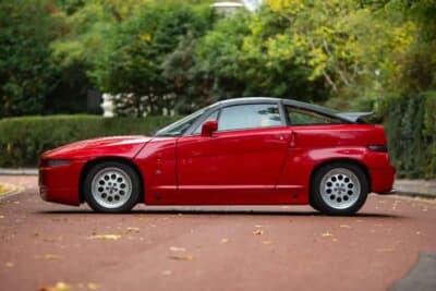 6万5250ポンド（邦貨換算約1318万円）で落札されたアルファ ロメオ「SZ」（C）iconicauctioneers