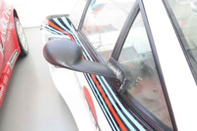 ランチア ベータ モンテカルロ:耐久レース仕様とあって、しっかりとしたドアミラーが装着されている