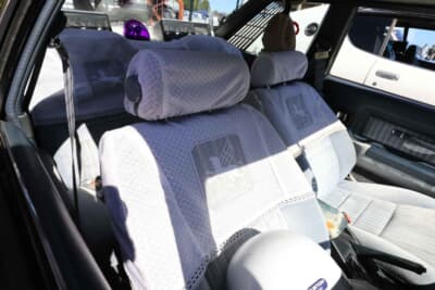 トヨタ ソアラ：あえてレアな前期用10ソアラの純正レースシートカバーを探して装着。後期用には興味がないというこだわりようだ