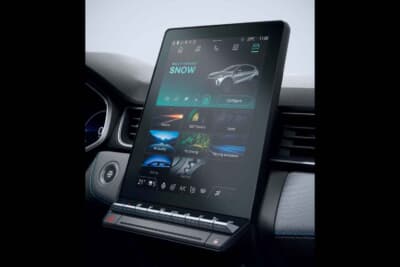 ルノー キャプチャー リミテッド:初採用のエクステンデッドグリップでSNOWモードを選択