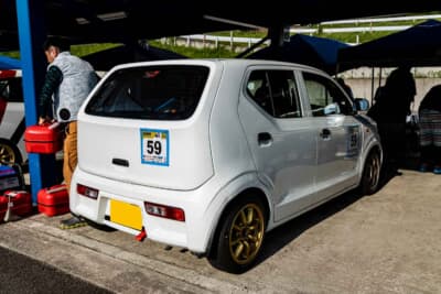 スズキ アルト：シェイクダウンに近い状態でマフラーすら純正。今回のレースで熟成は進んだのだろうか