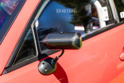 スバル BRZ：サイドミラーも軽量化のためにカーボン製を装着