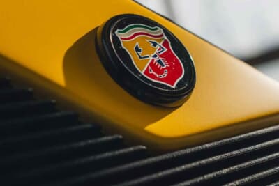 32万ユーロ〜38万ユーロ（邦貨換算約5620万円〜約6670万円）で現在も販売中のフィアット「131アバルト ラリー」（C）Courtesy of Broad Arrow