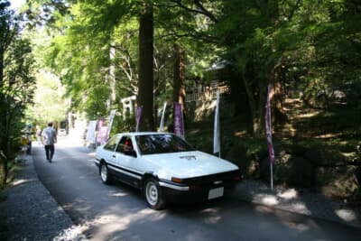 AE86スプリンタートレノでやってきた蛭子毅／梅田臣宏組