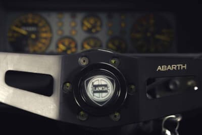 14万9500ユーロ（邦貨換算約2670万円）で落札されたランチア「デルタHFインテグラーレ ムレット・ストラダーレ」（C）Bonhams