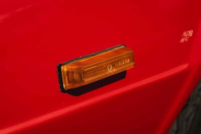 5万7500ユーロ（邦貨換算約1030万円）で落札されたフェラーリ「208GT4」（C）Bonhams