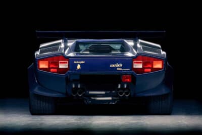 62万3750英ポンド（邦貨換算約1億2475万円）で落札されたランボルギーニ「カウンタック5000クアトロヴァルヴォレ」（C）Courtesy of RM Sotheby's