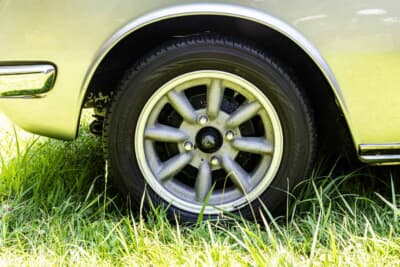 トヨタ コロナHT：ホイールはRSワタナベの8スポーク