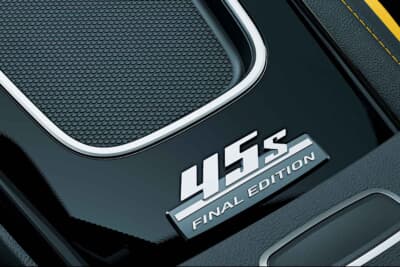 Mercedes-AMG CLA 45 S 4MATIC+ Final Edition：「45 S」のレタリングと専用Final Editionを組み合わせたバッジがマニア心をくすぐる