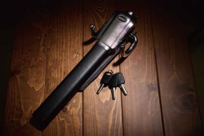 物理的なセキュリティにも注目：L型ダブルロック式 ハンドルロック LH-5LB