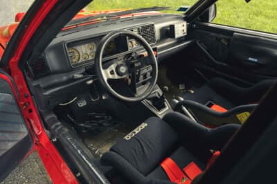 14万9500ユーロ（邦貨換算約2670万円）で落札されたランチア「デルタHFインテグラーレ ムレット・ストラダーレ」（C）Bonhams