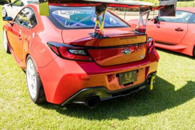 スバル BRZ：サーキットで速く走るためのモディファイを取り入れている